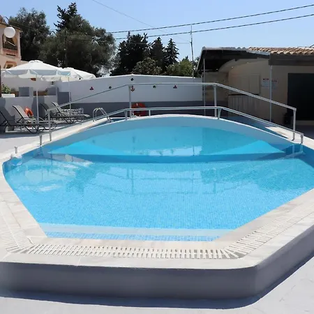 Loukia's 1 * Paramonas (Corfu)